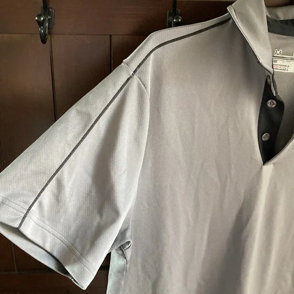Excellent Condition! Under Armour Dark Gray Button Polo- Small - Picture 6 of 9